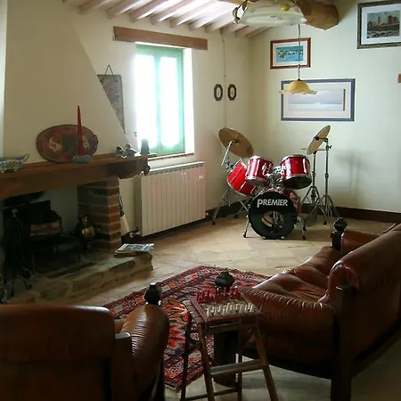ファームステイ La Giuiaia - Agriturismo Azienda Agricola Ravigliano