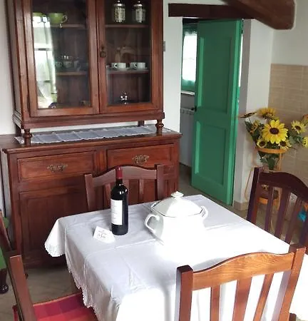 Agroturismo La Giuiaia - Agriturismo Azienda Agricola Ravigliano